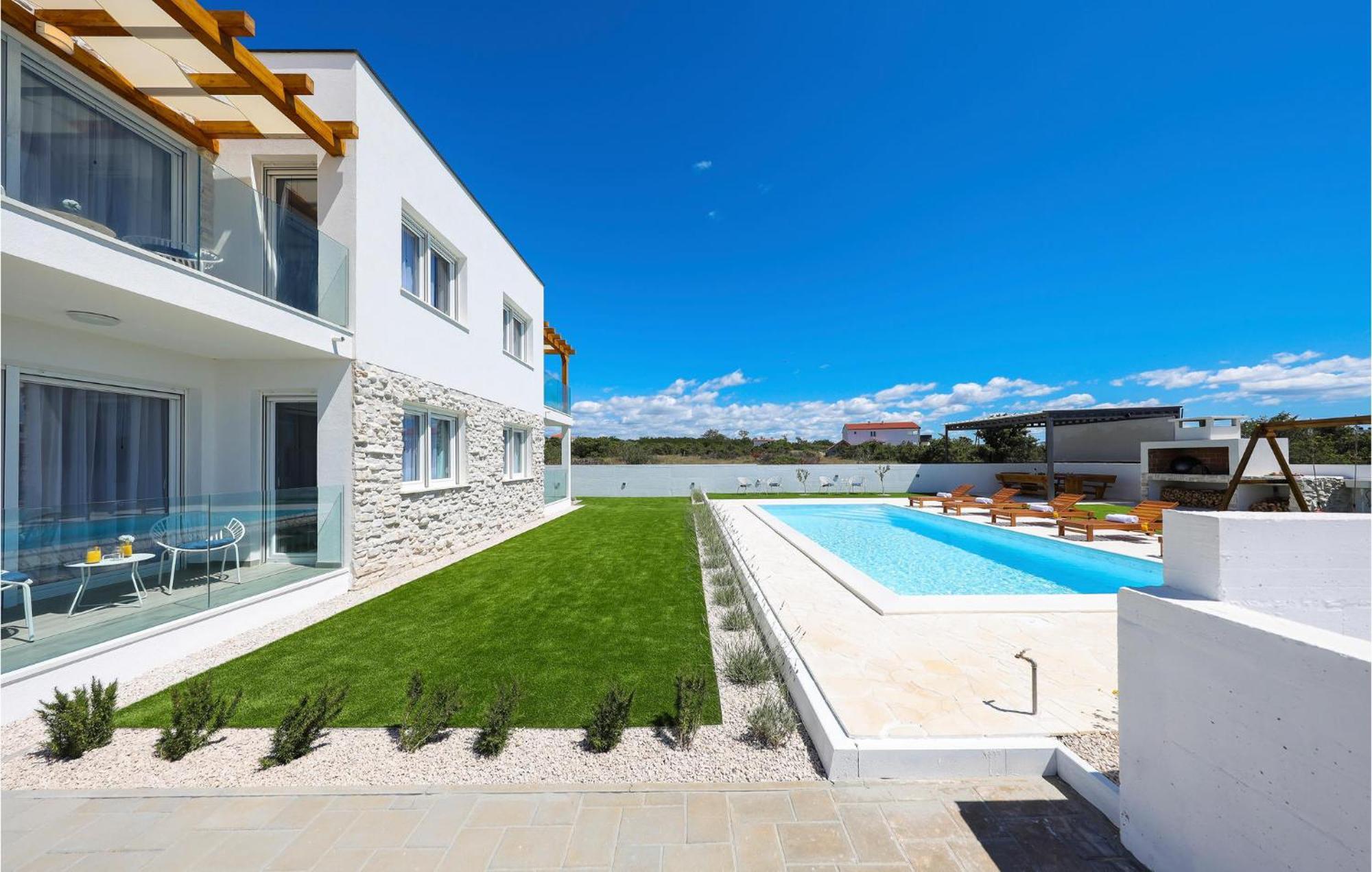 Stunning Home In Vrsi With Kitchen Zewnętrze zdjęcie